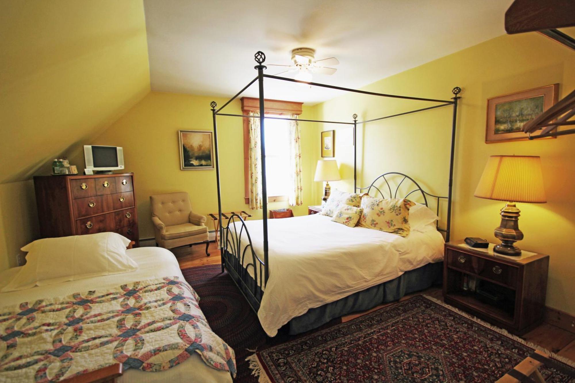 Highland Lake Inn Andover Pokoj fotografie