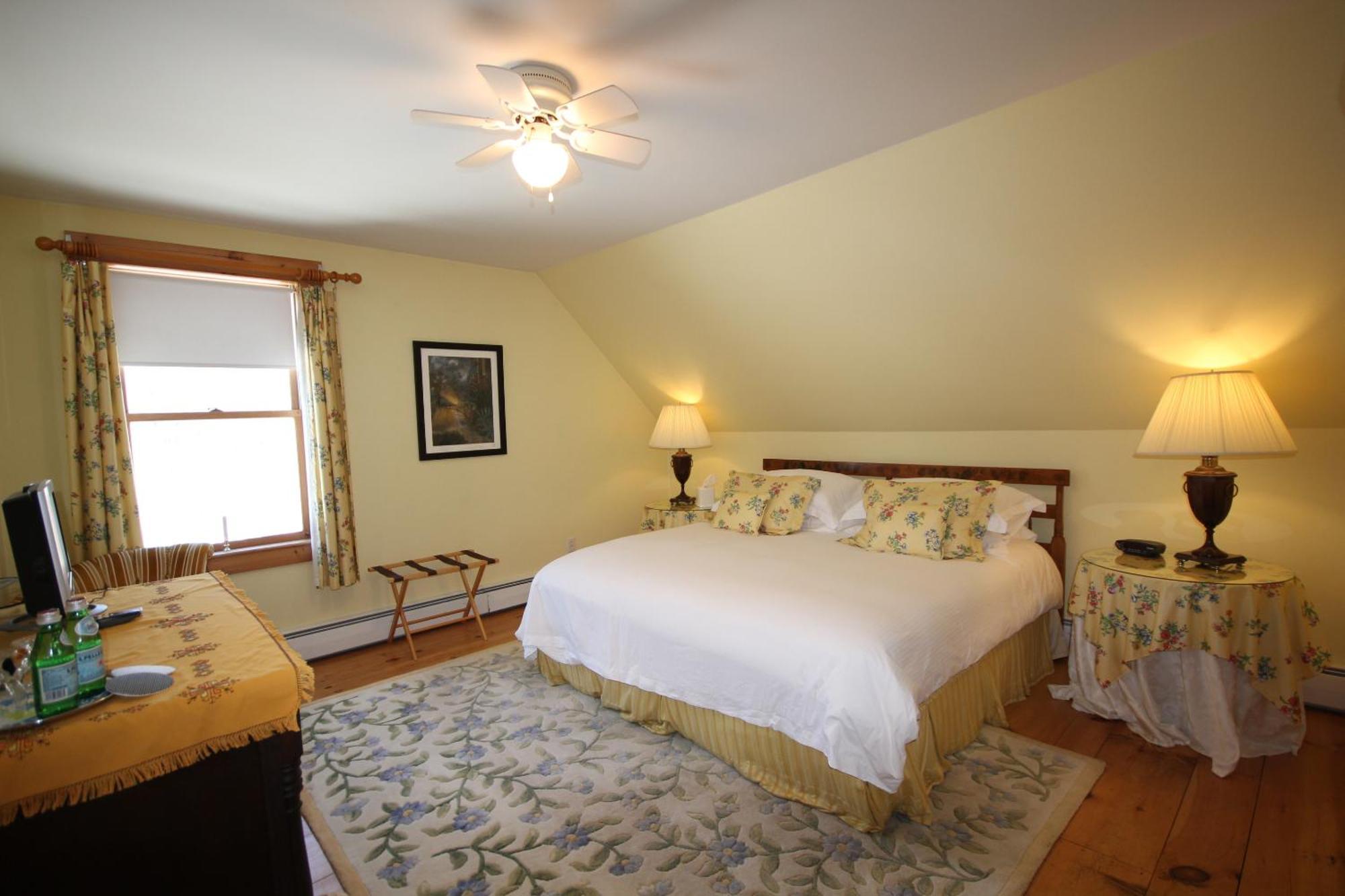 Highland Lake Inn Andover Pokoj fotografie